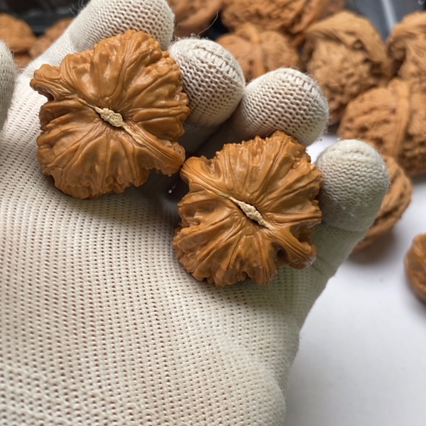 【闪购商品】文玩核桃把件人**醒69小白