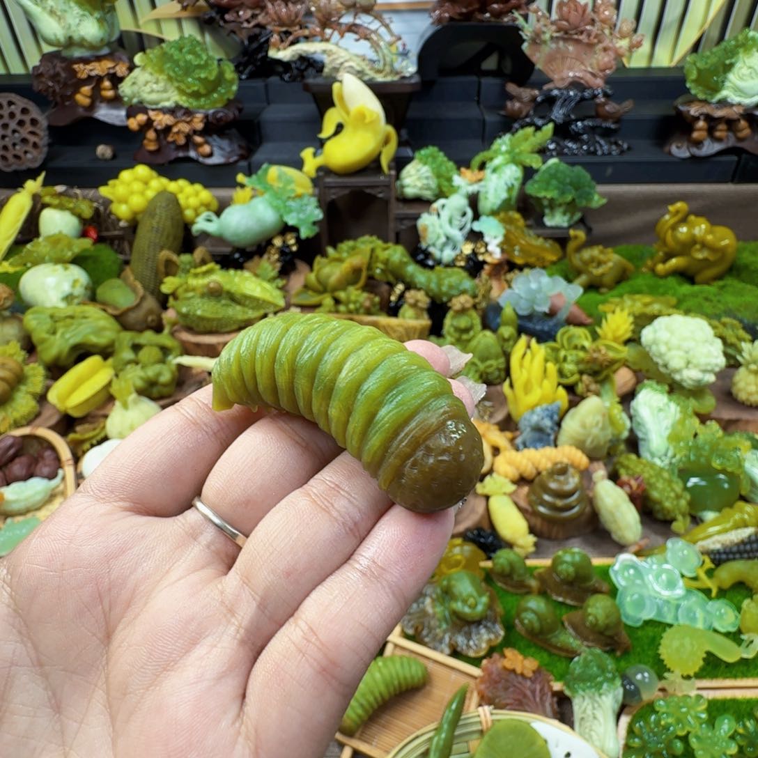 蛇纹石玉未镶嵌手把件