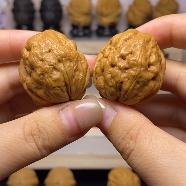 文玩核桃把件36Y—肌肉蟾33.5尺31克