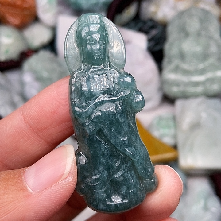 颈饰未镶嵌翡翠w