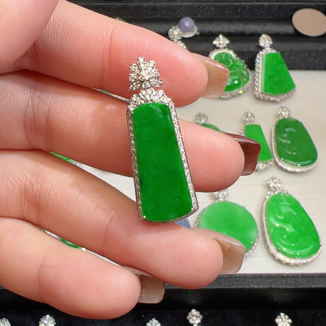 翡翠18K金镶嵌吊坠(不含链)