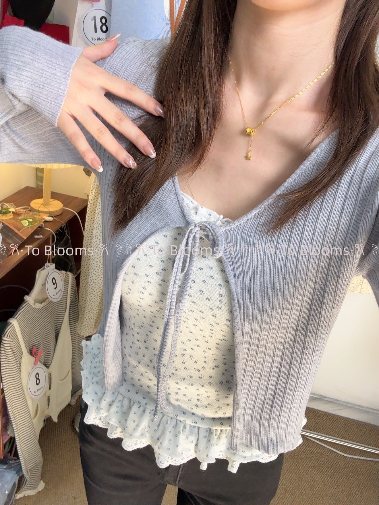 【To Blooms】韩系修身碎花内搭+灰紫色针织开衫 两件套