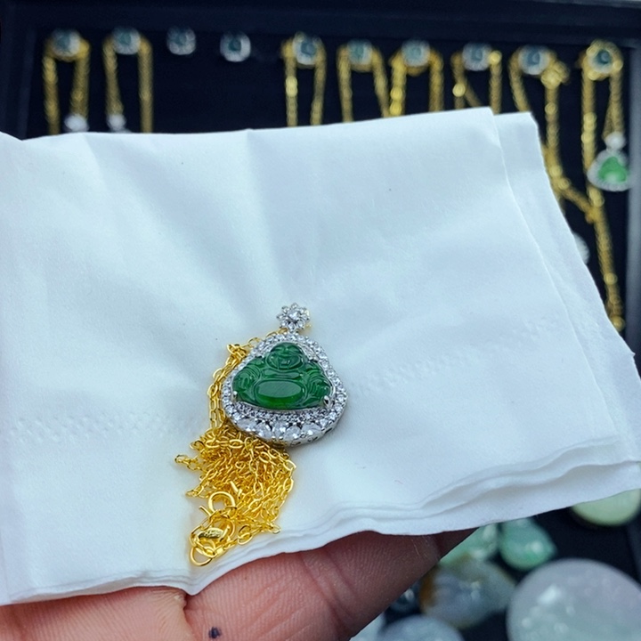 翡翠颈饰未镶嵌天然翡翠佛公吊坠