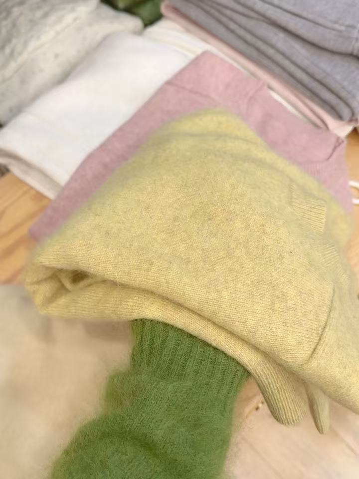 七言家巨好看   #芽黄净版插肩软糯绒感毛衣3302