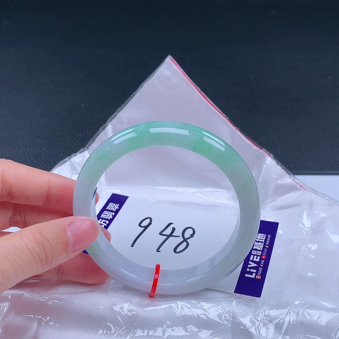 翡翠手镯未镶嵌手镯001805