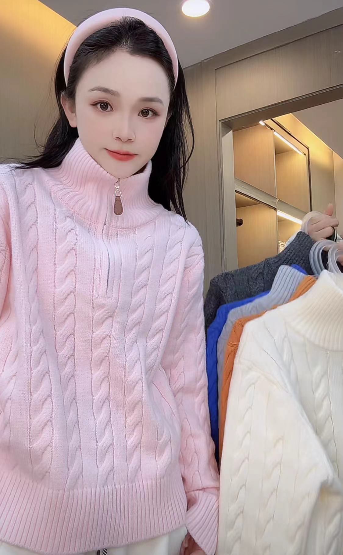 【秀宝女装】慵懒高级感半高领拉链针织毛衣XB3637