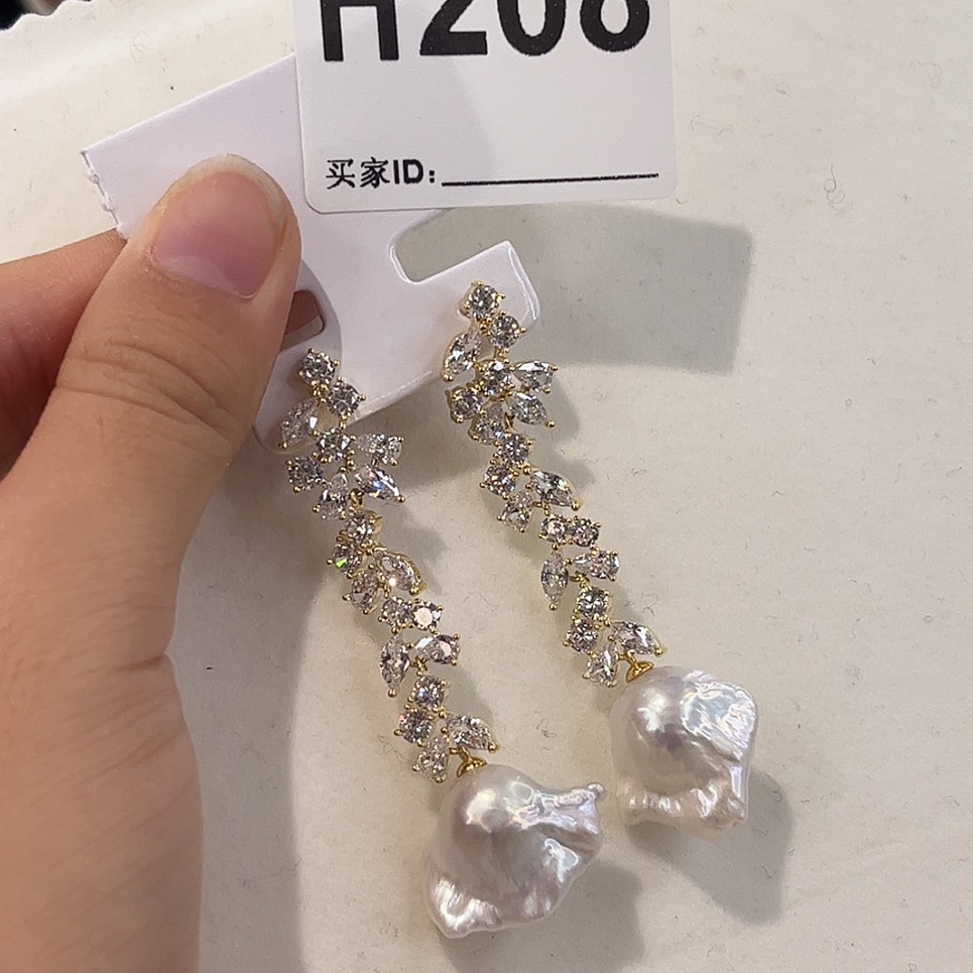 合金耳饰淡水珍珠