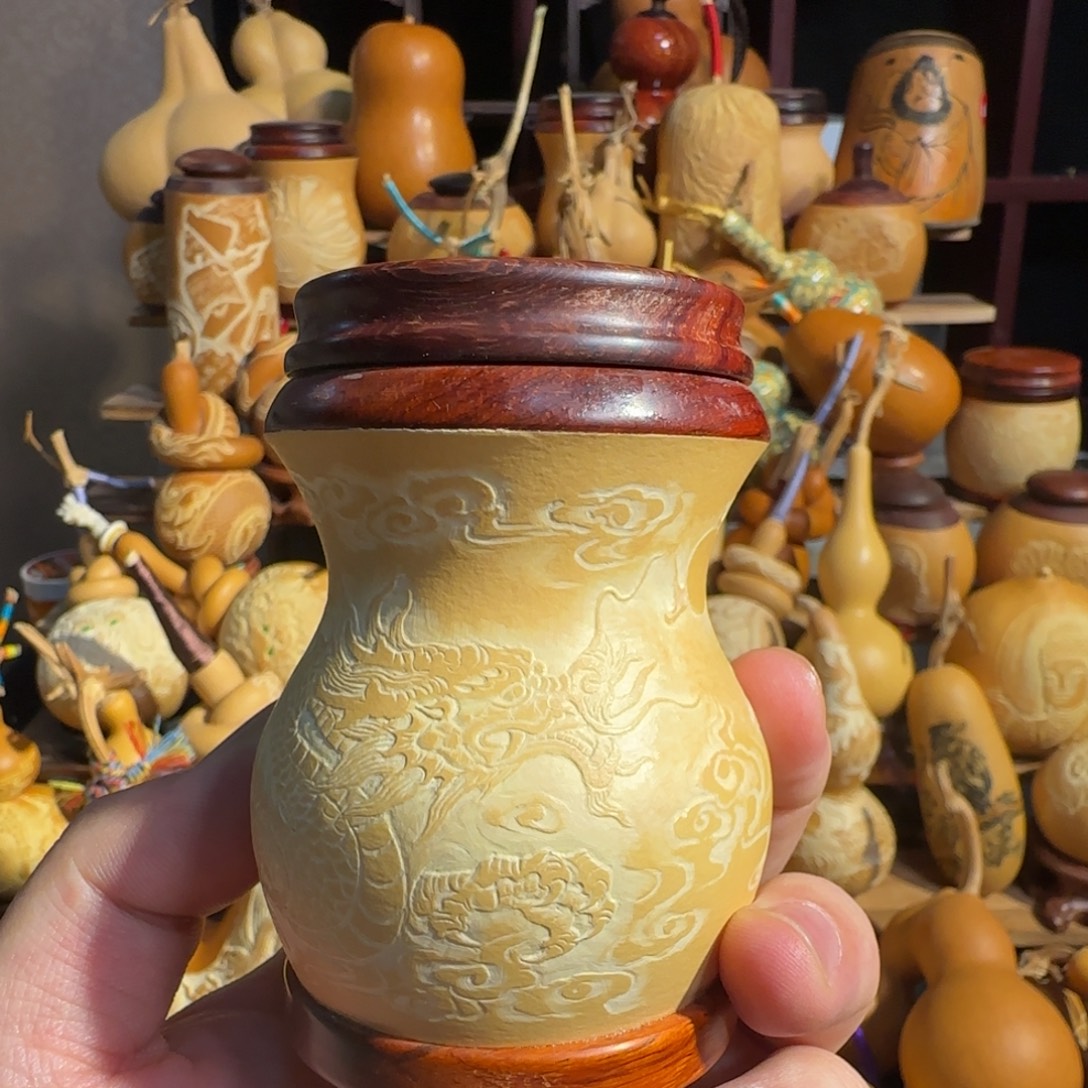 有机玻璃青龙雕刻