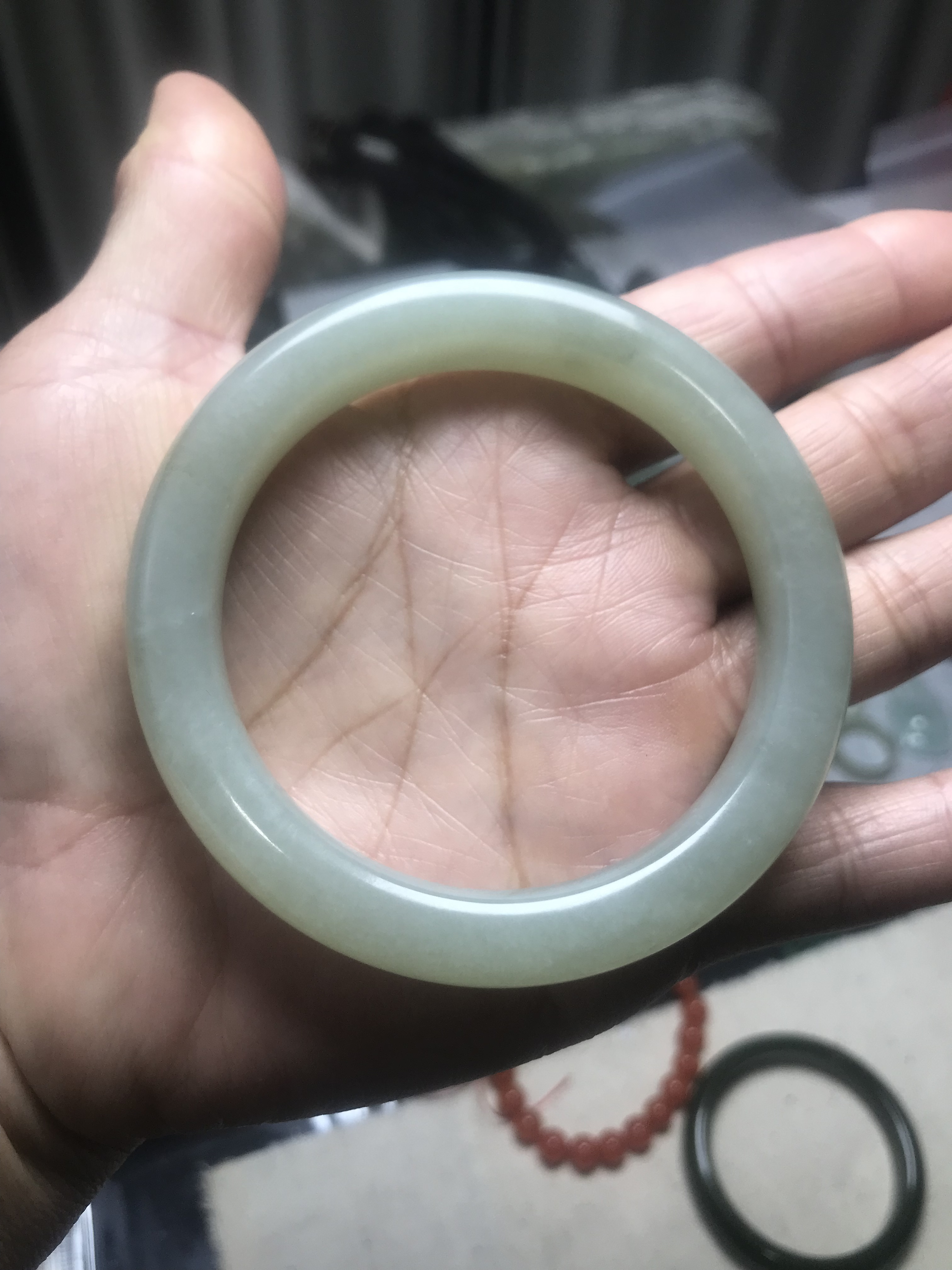 正品和田玉且末料手镯