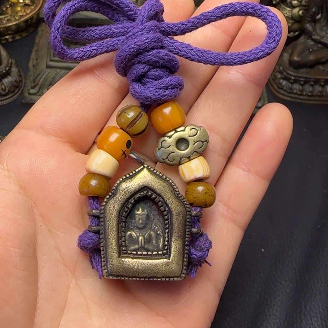 是***呀泥塑藏传牌子……藏传牌子