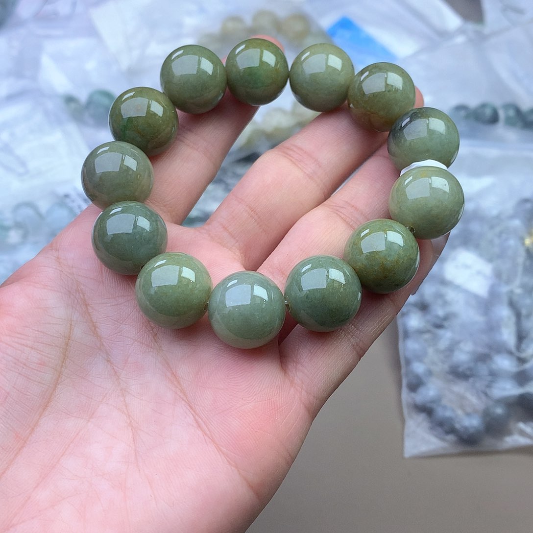 未镶嵌手串定制翡翠