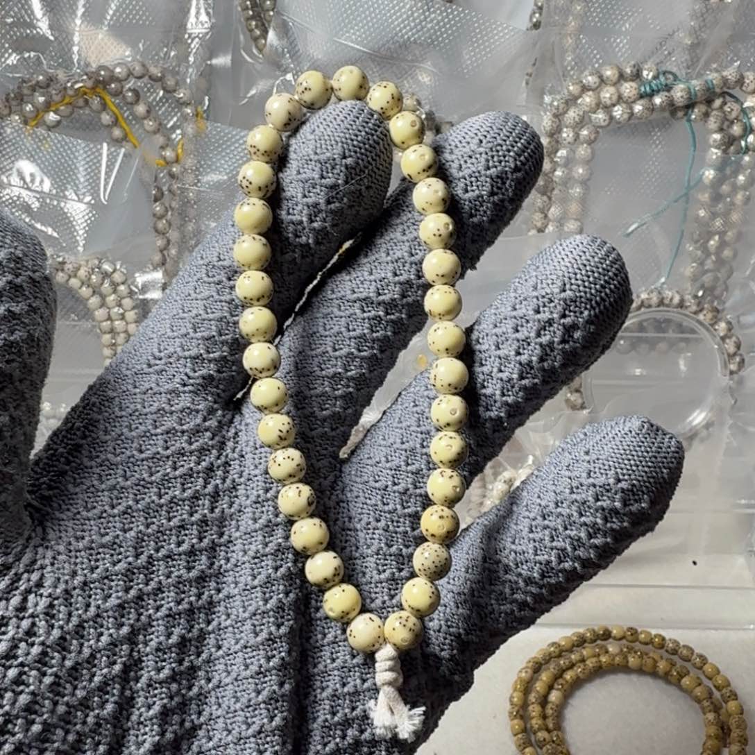 星月菩提手串石玉同枝带月龙蛋