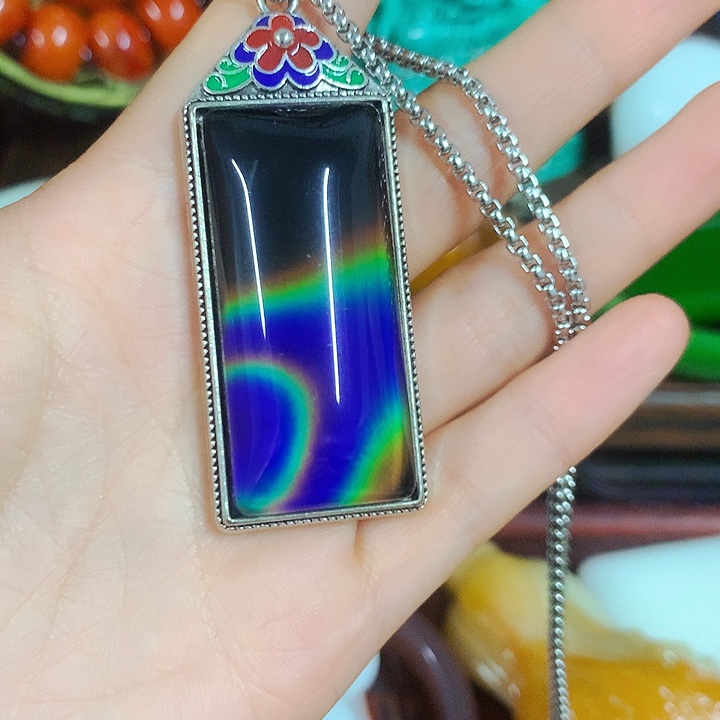 琥珀颈饰未镶嵌正能量的人都是有好脾气的