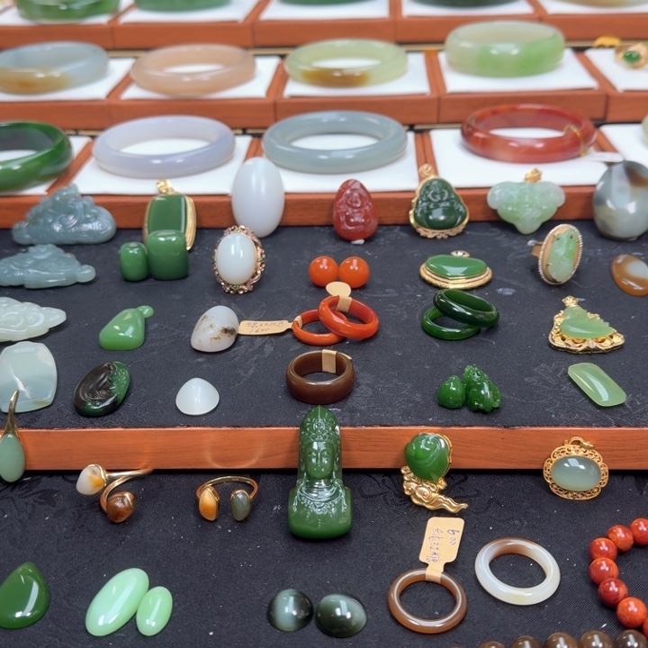 和田玉挂件未镶嵌拍前请仔细阅读购买协议