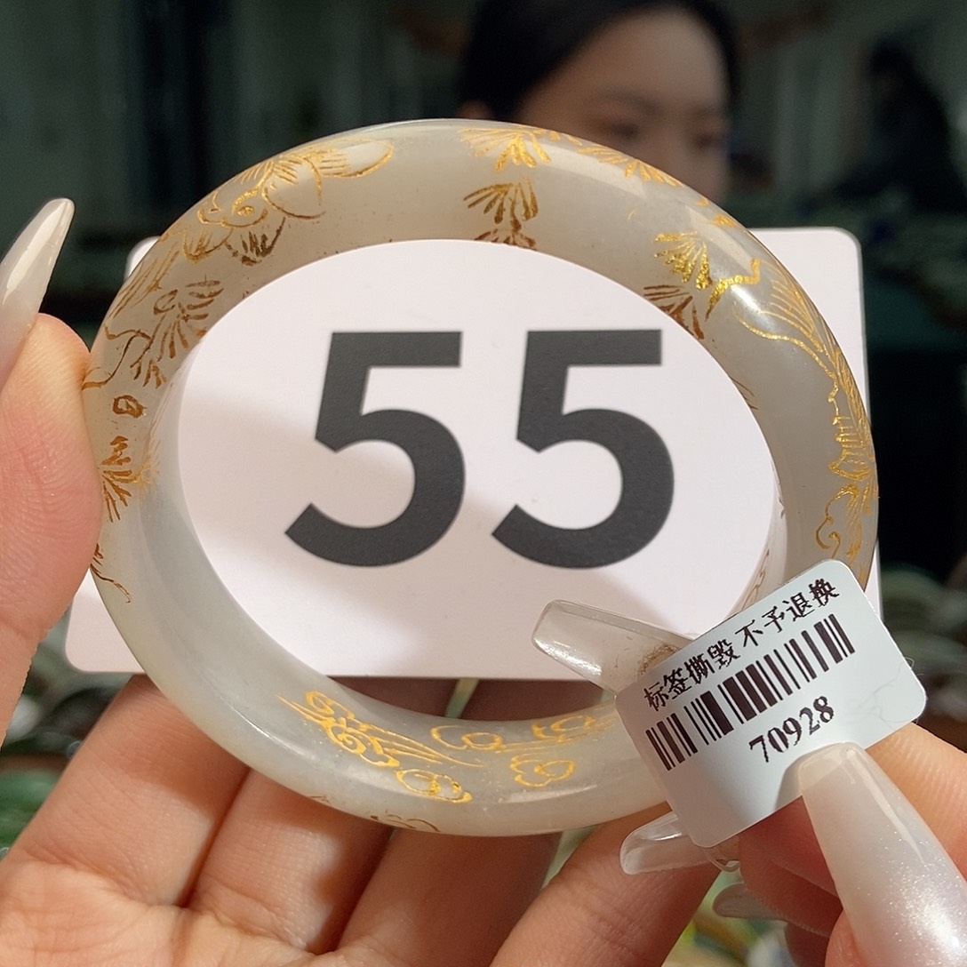 和田玉手镯未镶嵌