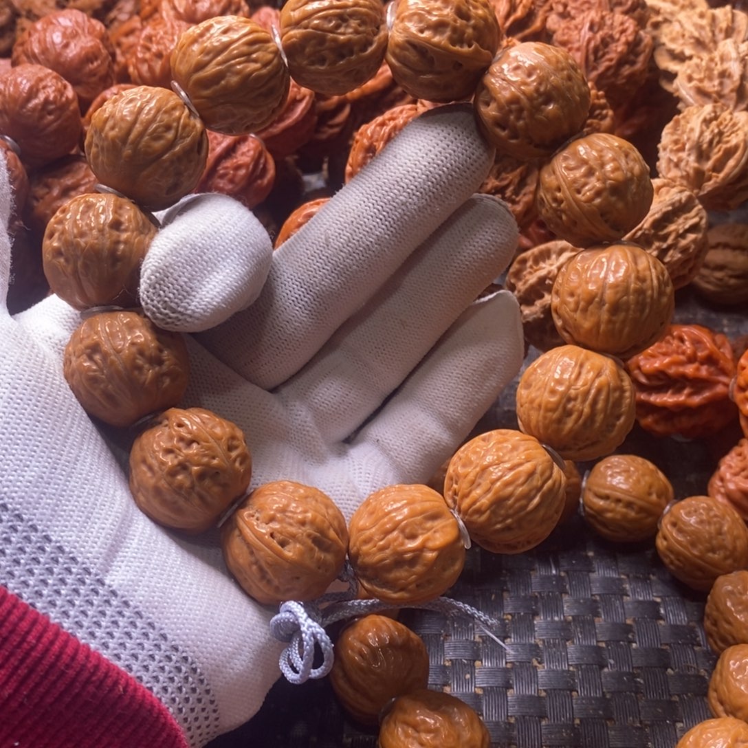 襄***伙吊坠文玩核桃光头