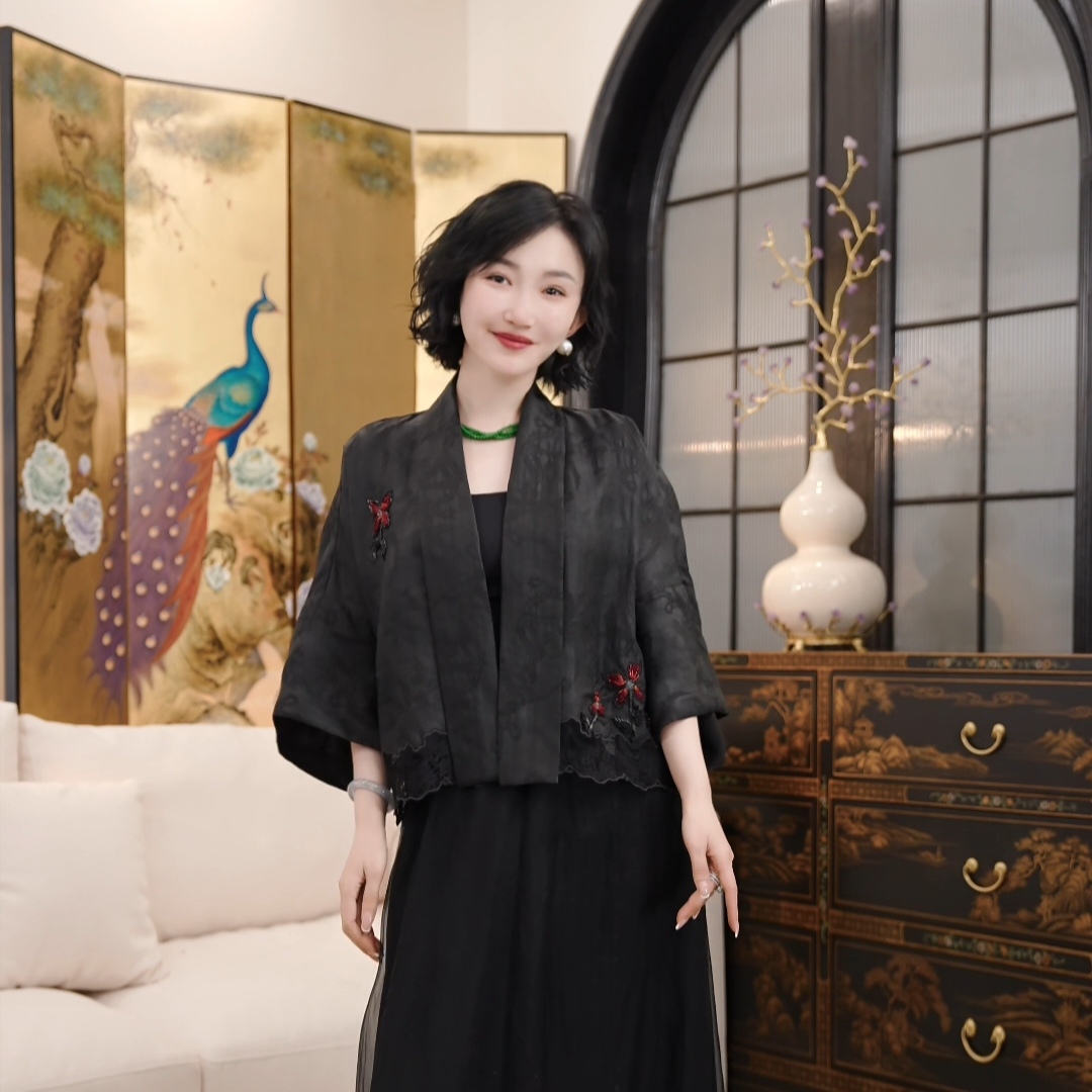 Betty Bairn【御裳 · 花萝香云纱】老料桑蚕丝提花外套25B-BW10165