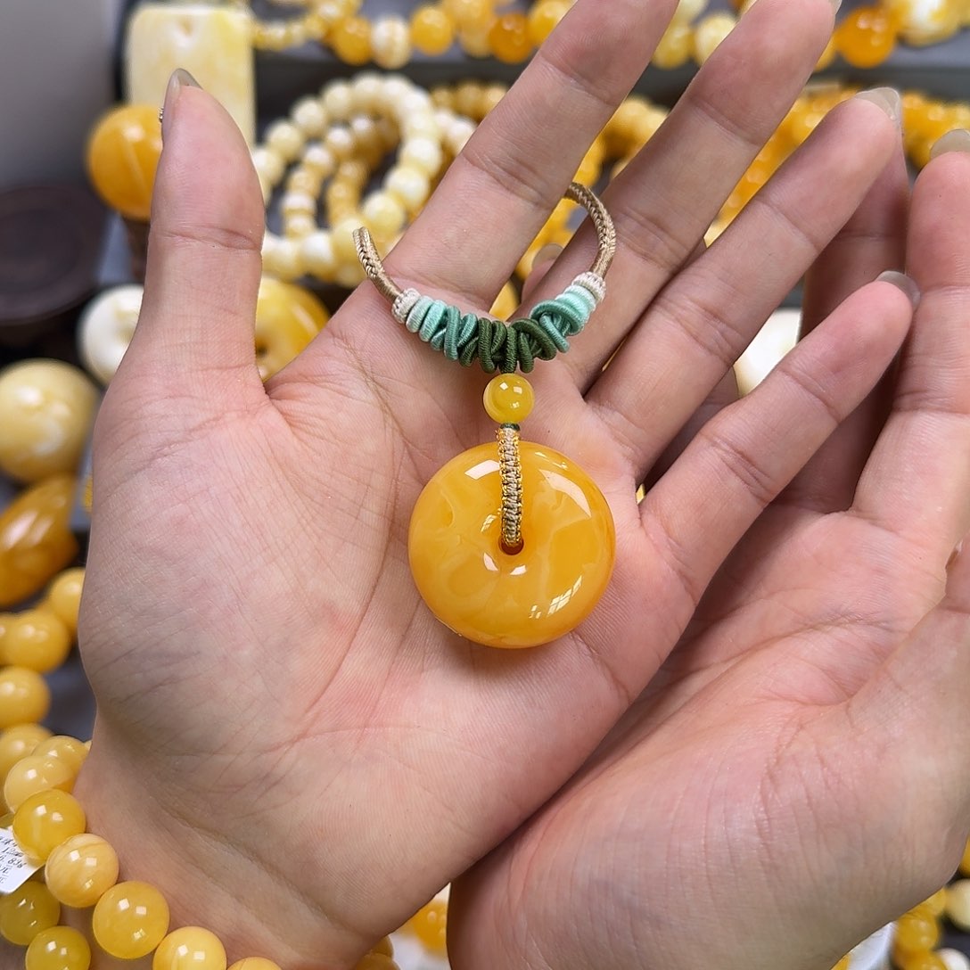 琥珀珠宝奇石未镶嵌平安扣