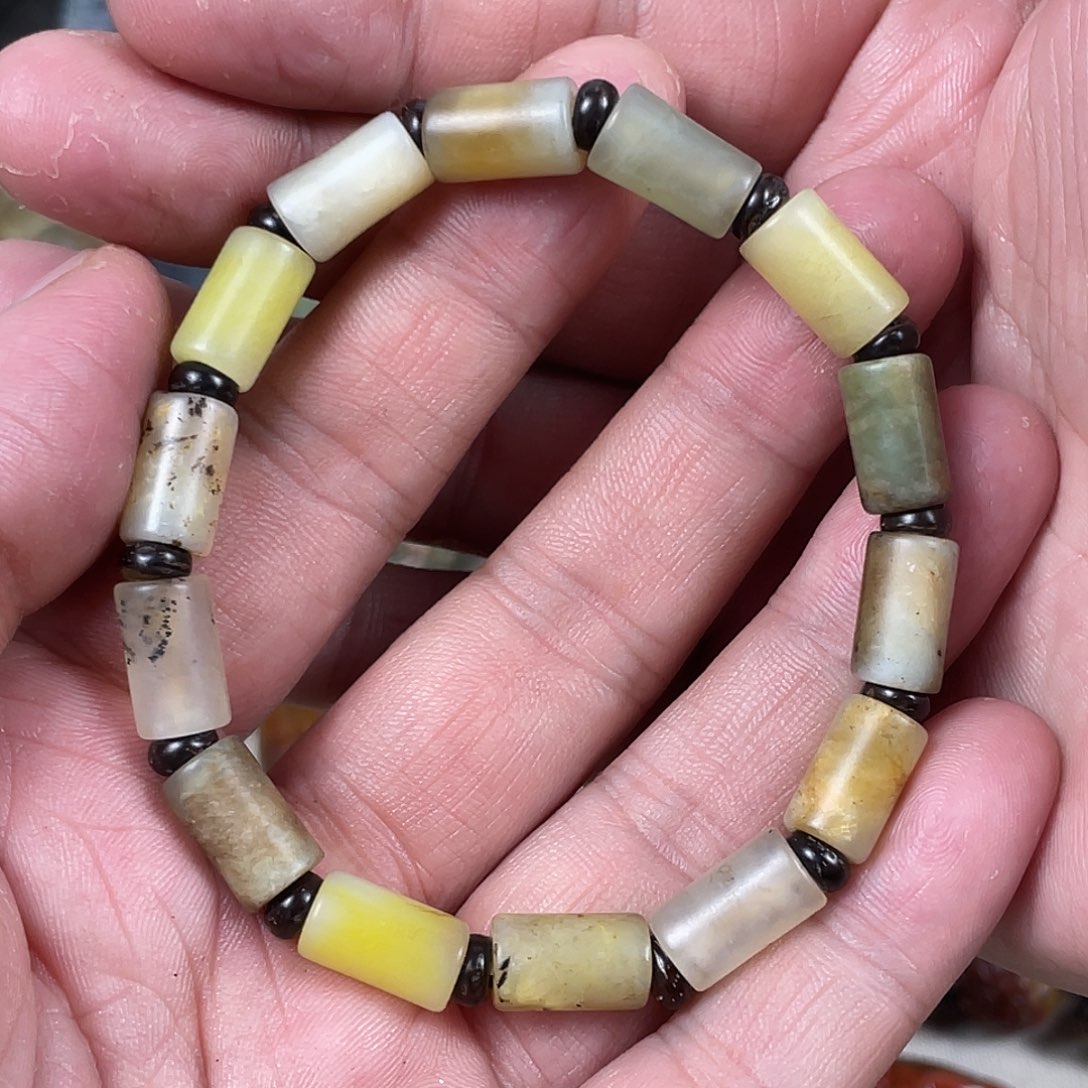 未镶嵌和田玉（糖玉）挂件