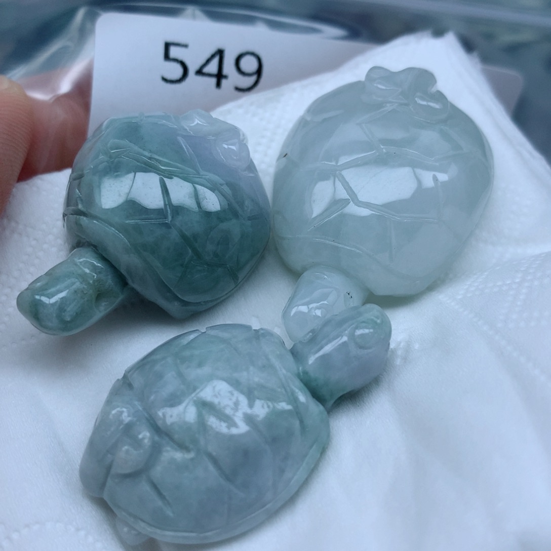 颈饰足铂镶嵌翡翠翡翠