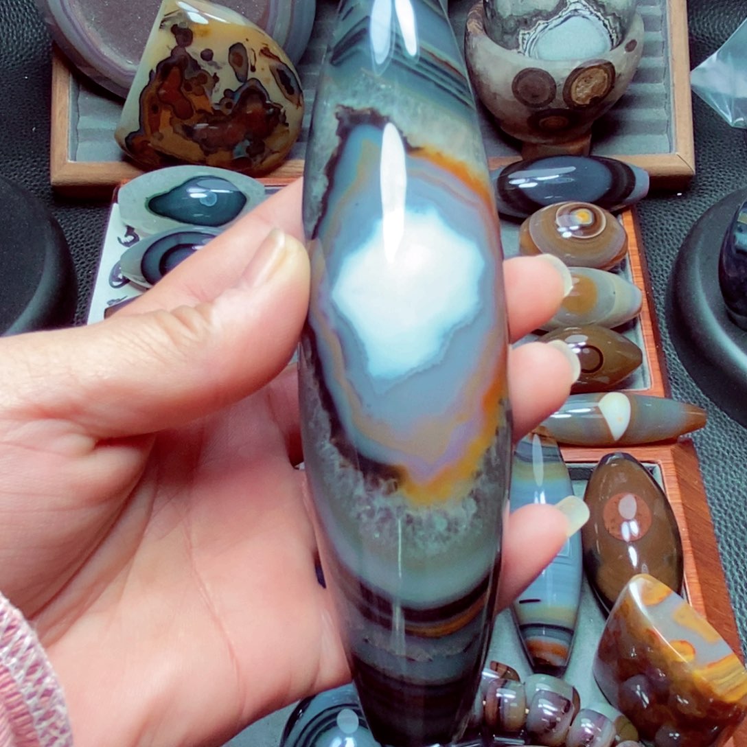 德***z玛瑙/玉髓未镶嵌珠宝奇石