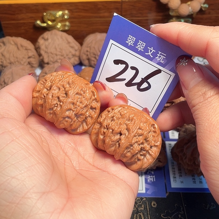 桃核把件226号白狮子4.2