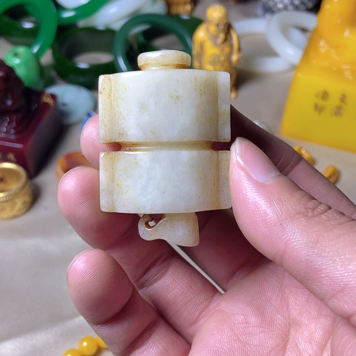 白玉菩提吊坠收藏