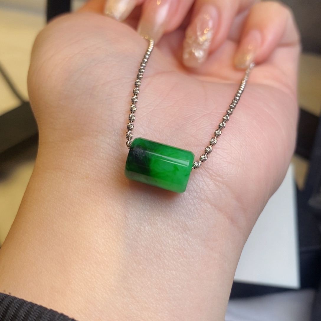 翡翠吊坠(不含链)未镶嵌路路通