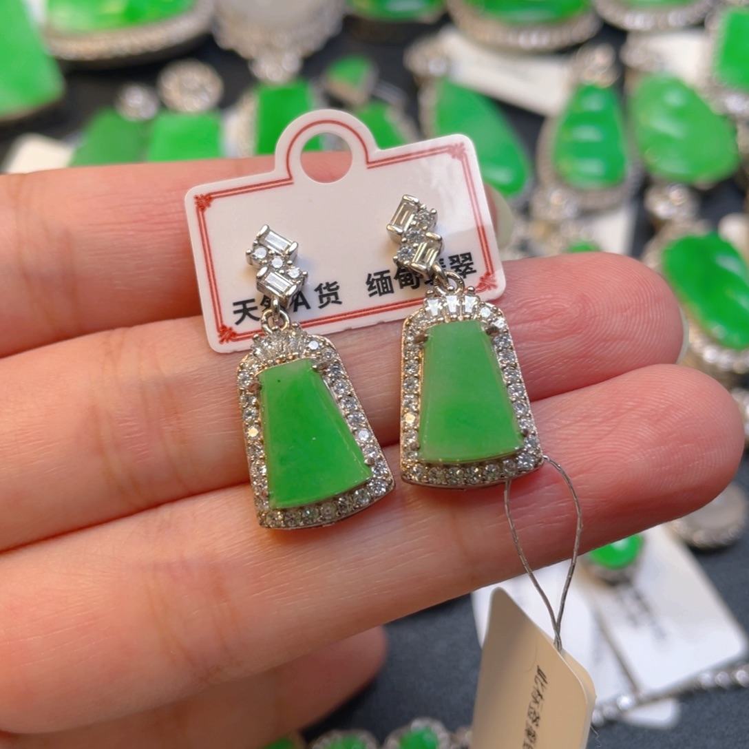 颈饰银S925镶嵌翡翠