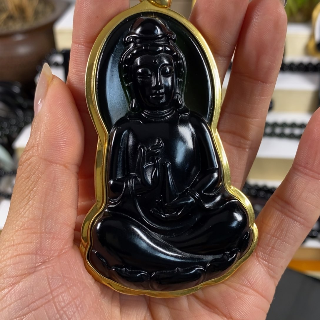 蛇纹石玉银S925镶嵌吊坠雇****?