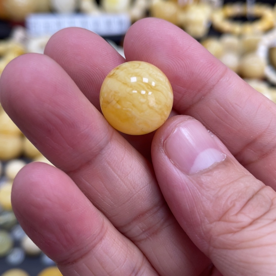 琥珀珠宝奇石未镶嵌15.8mm瑕疵虎皮