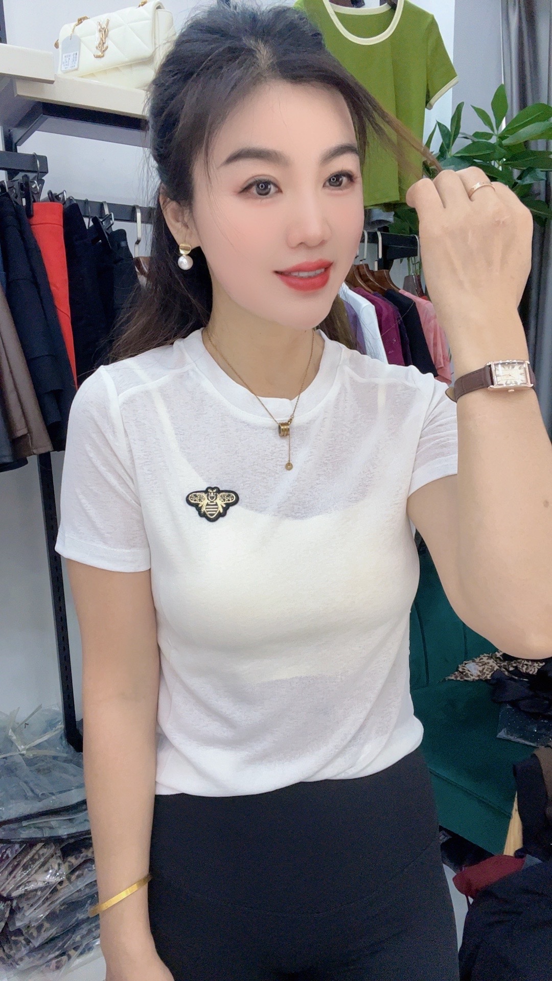 8307蕾丝拼接T恤女短袖夏装欧货时尚性感露背上衣