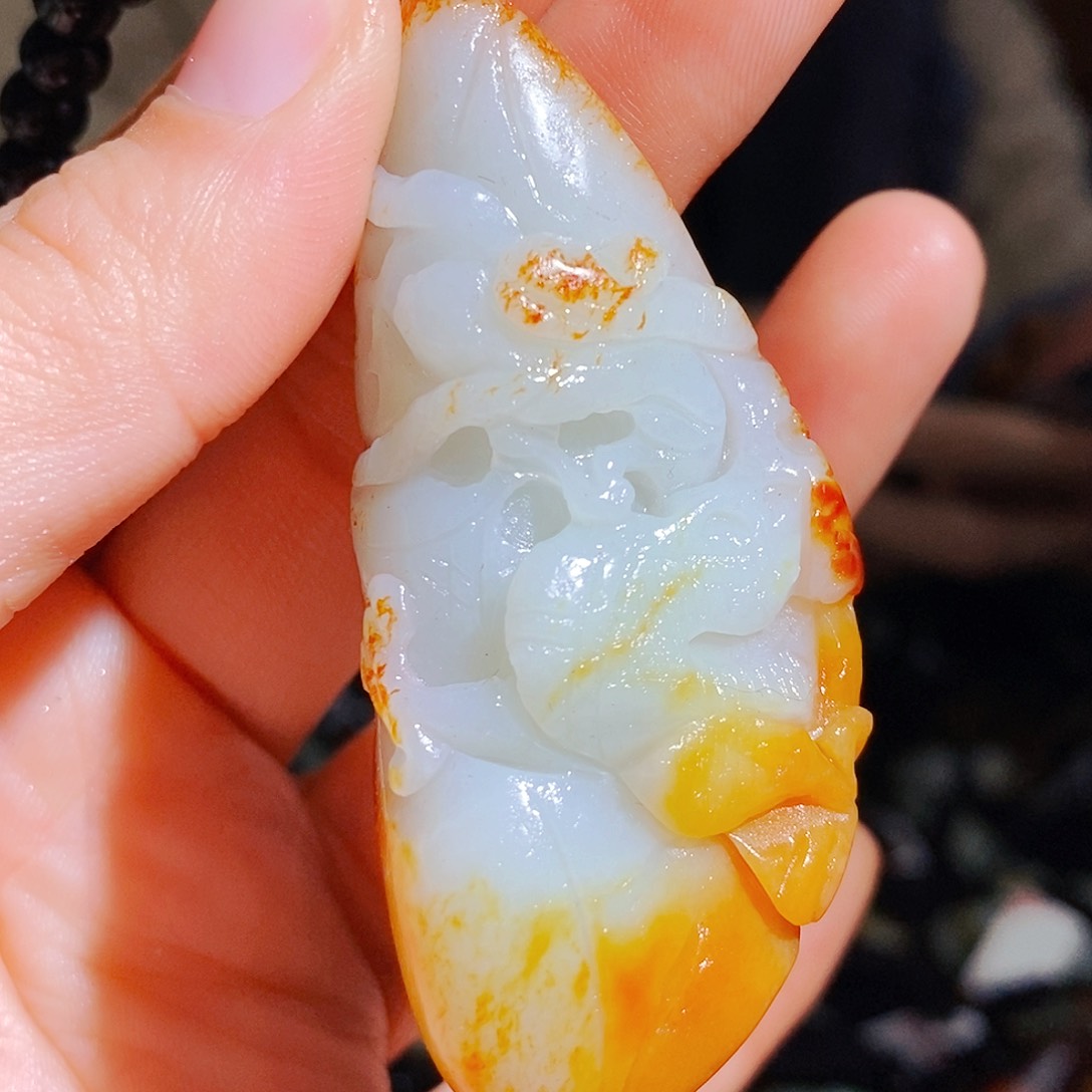 和田玉颈饰未镶嵌