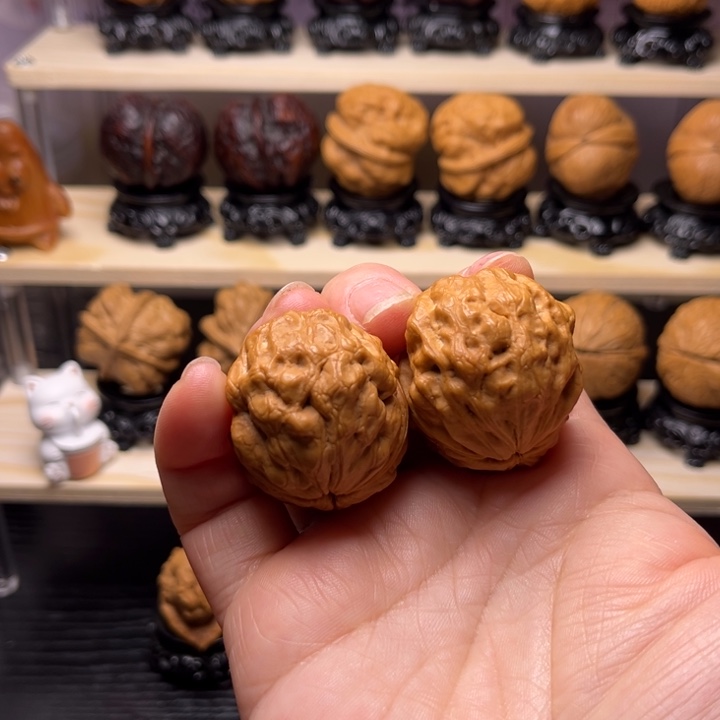 文玩核桃吊坠10w元宝疙瘩包