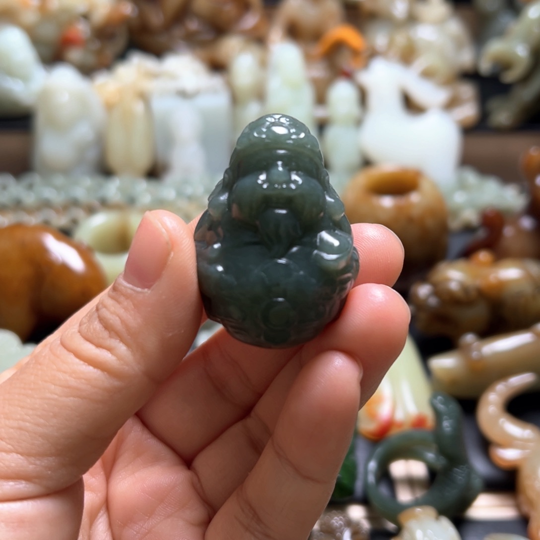 和田玉（糖玉）颈饰未镶嵌