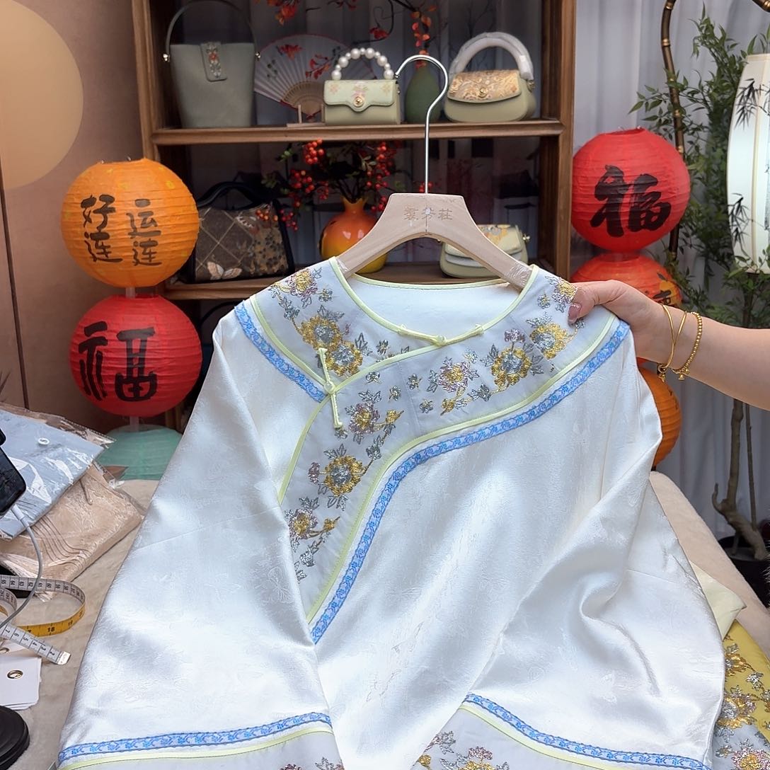 刺绣110胸围斜襟上衣