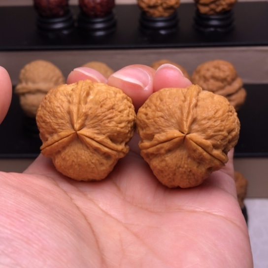 文玩核桃把件满天星三楞4