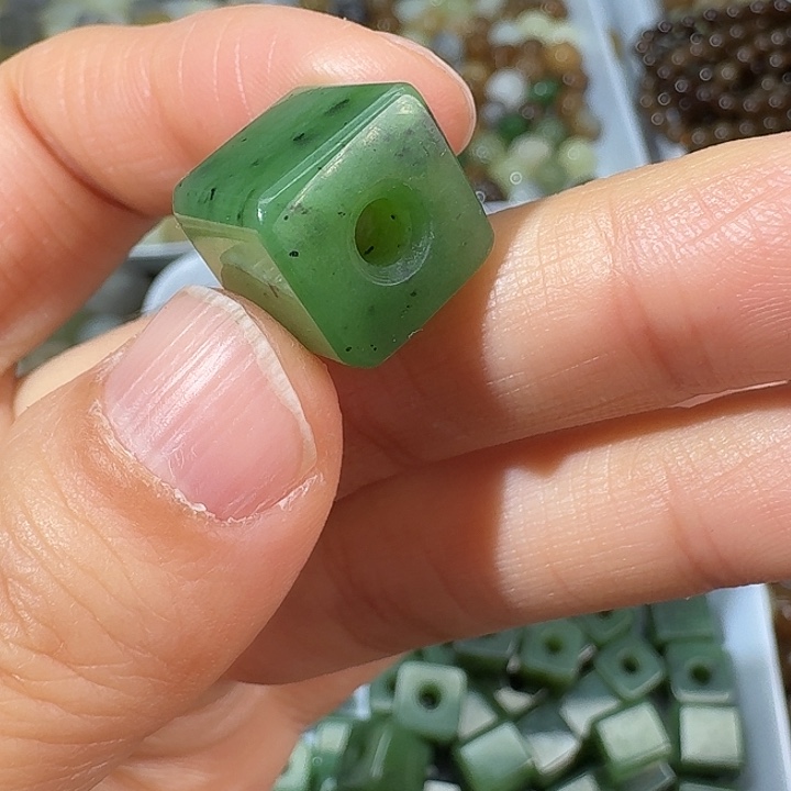 和田玉（碧玉）未镶嵌颈饰1212