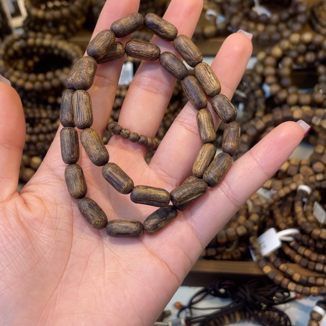 沉香卡6树心单圈4克+