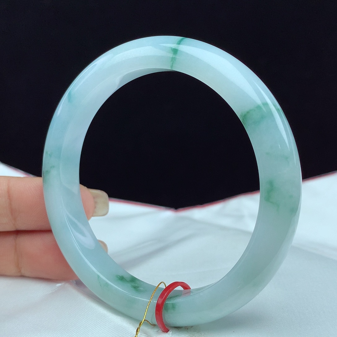 翡翠手镯未镶嵌57圈 3123