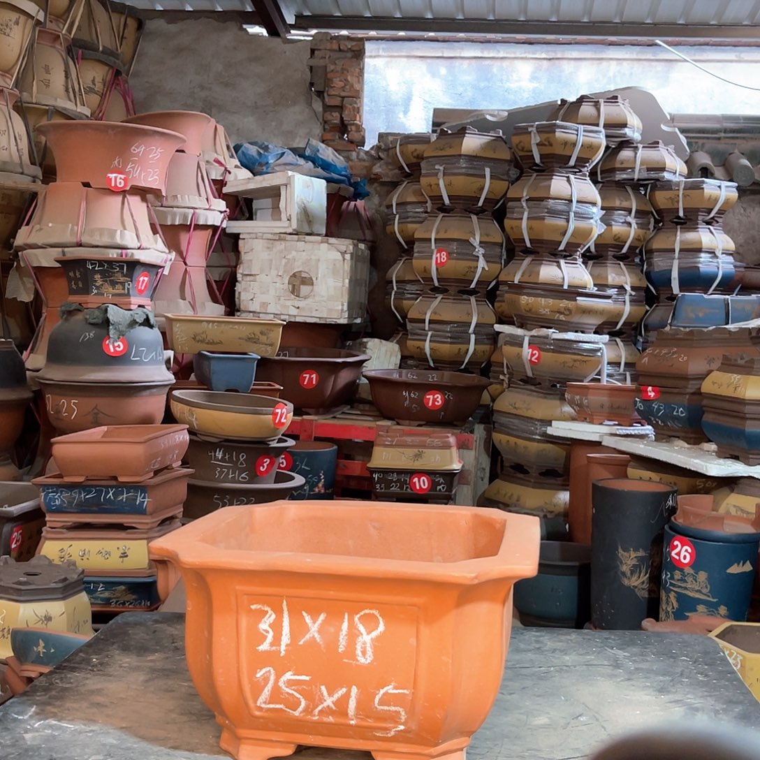 紫砂花盆切脚四方一个