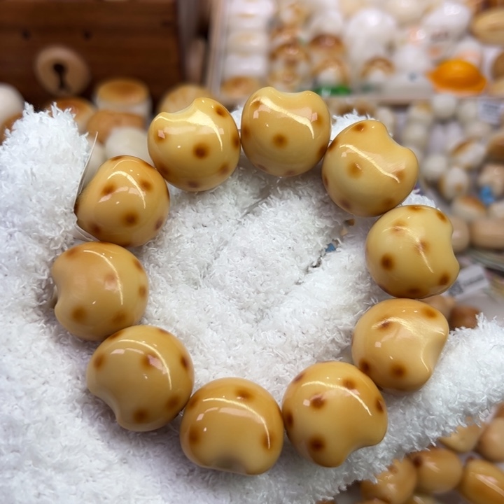 把件菩提根/象牙果52 象牙果原果雕刻炭烧虎斑胖月亮瑕福利