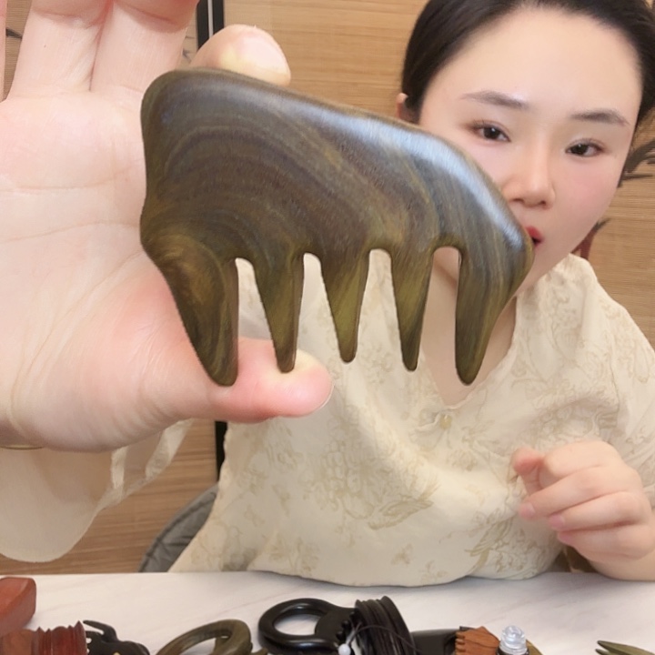 绿檀木理疗梳子二等品