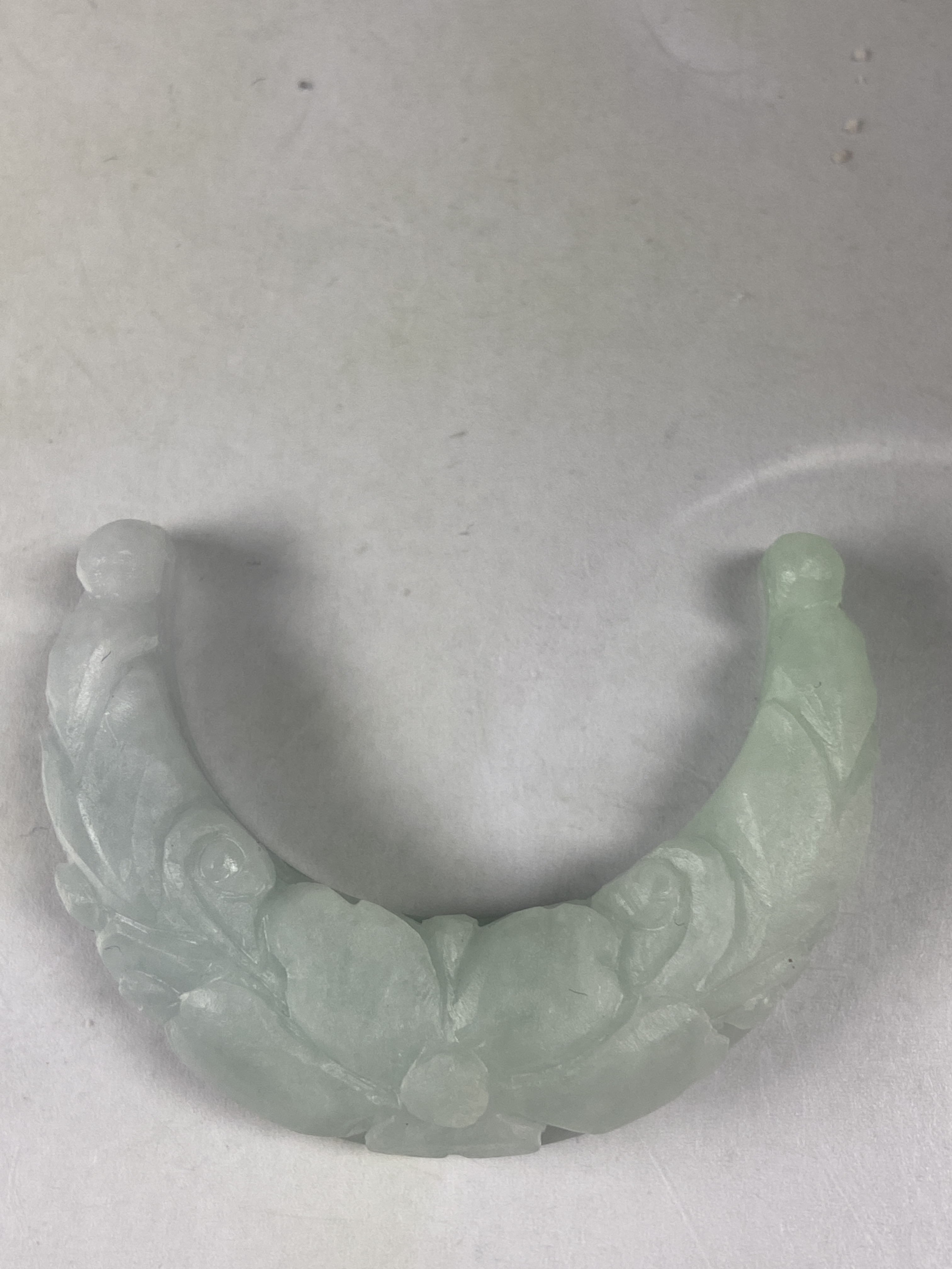 玉如军意翡翠珠宝