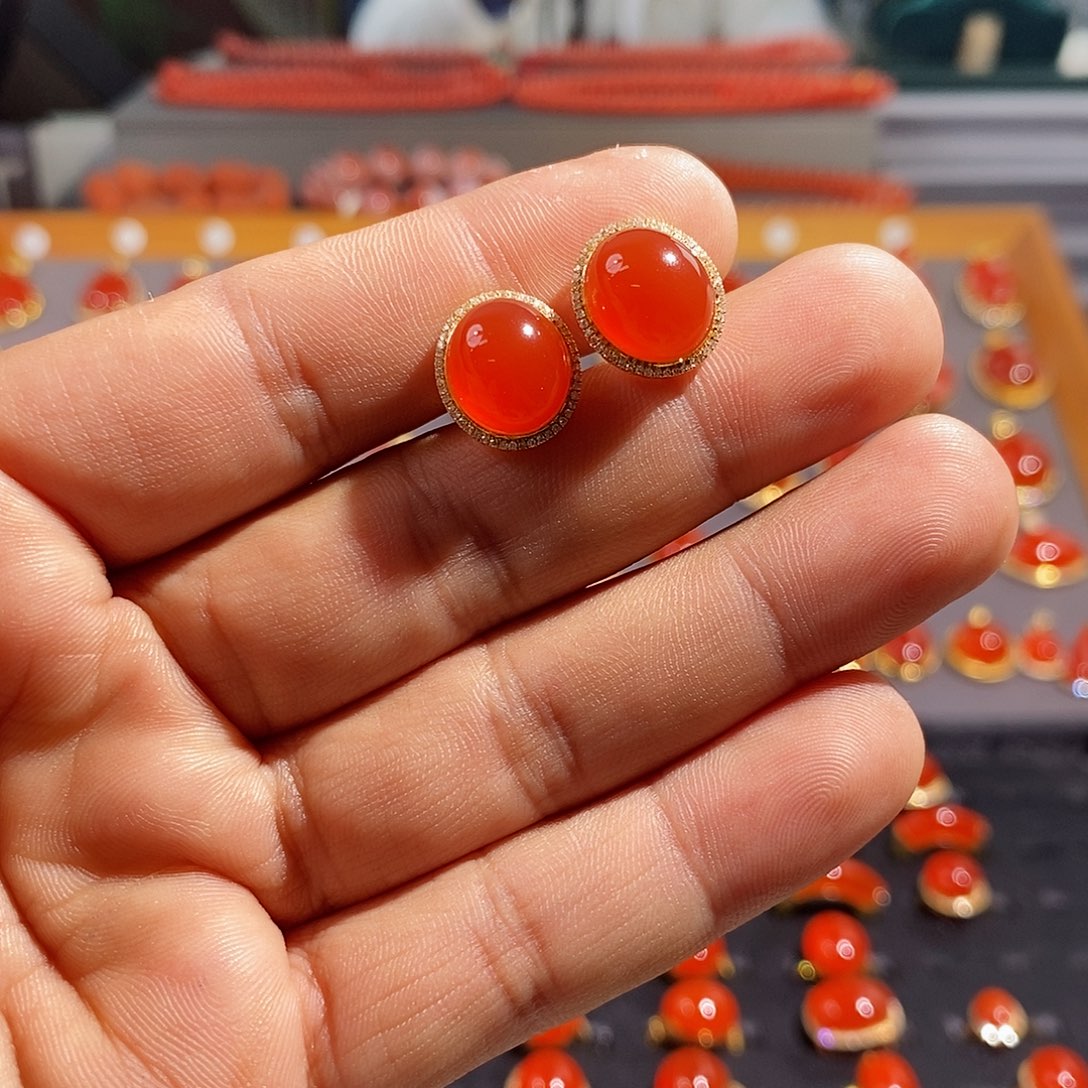 南红玛瑙耳饰18K金镶嵌云***熙