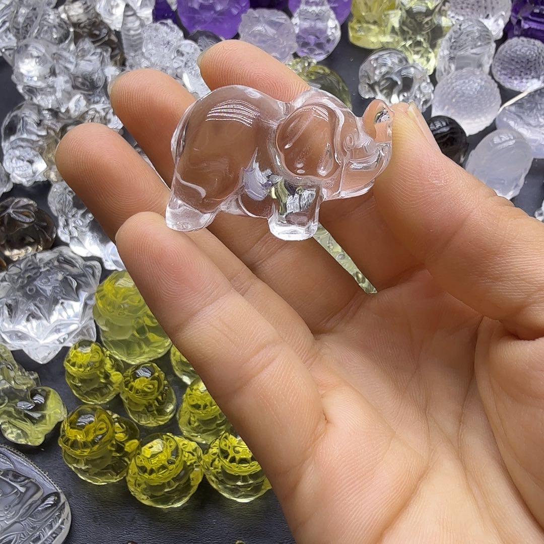 未镶嵌吊坠(赠链)水晶