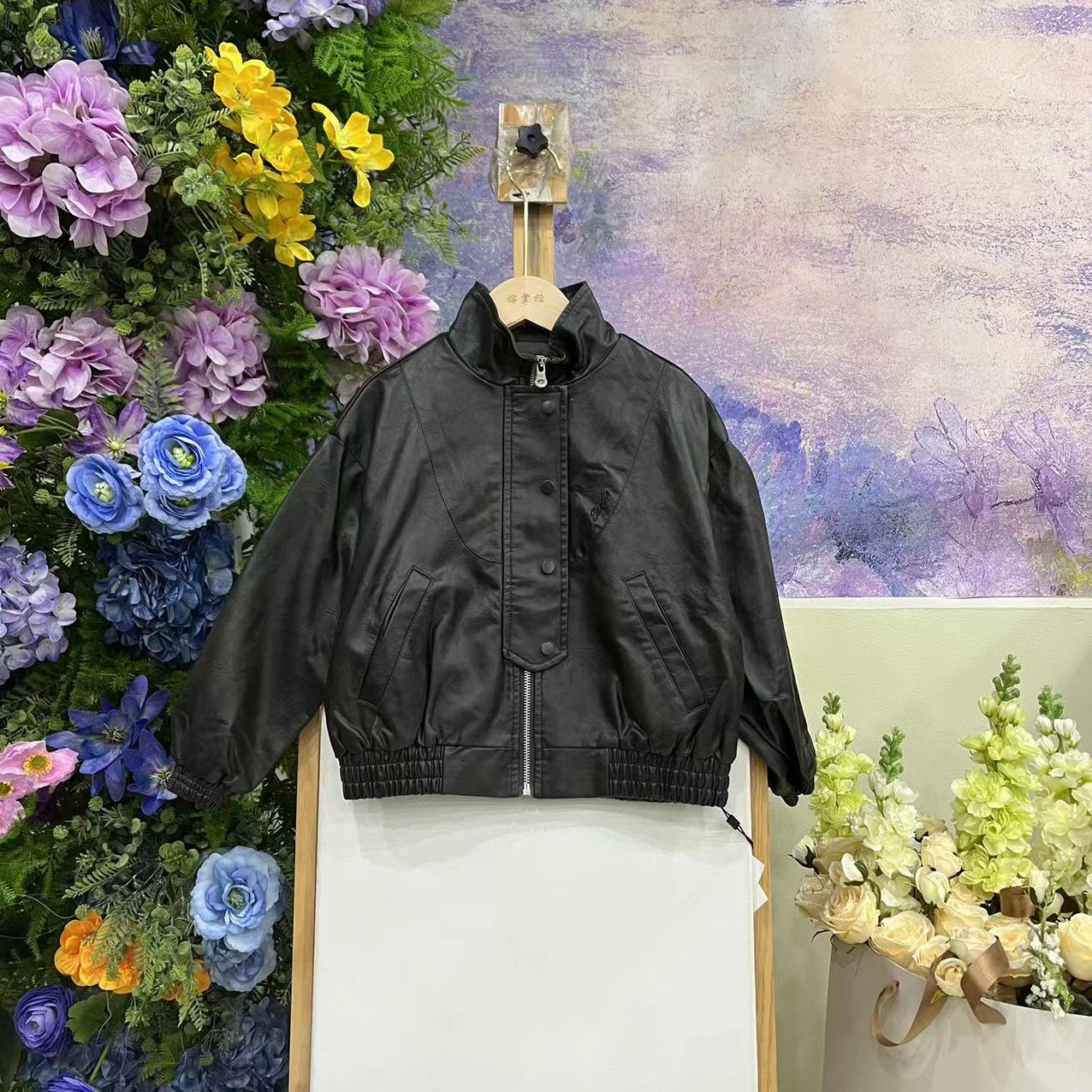 122Y黑色裤子3092