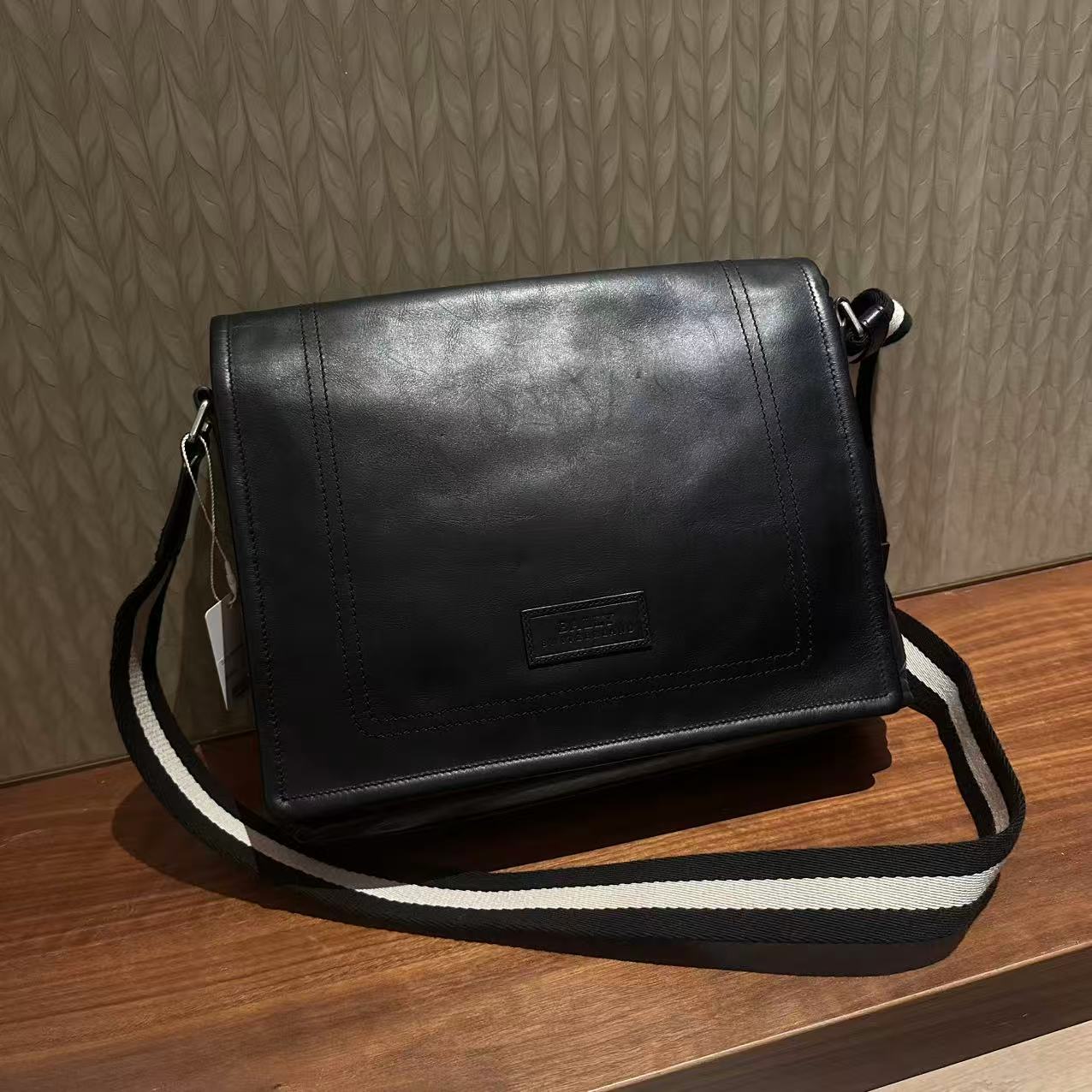 95新 BALLY/巴利 乱乱子中古/女士/单肩包/111506