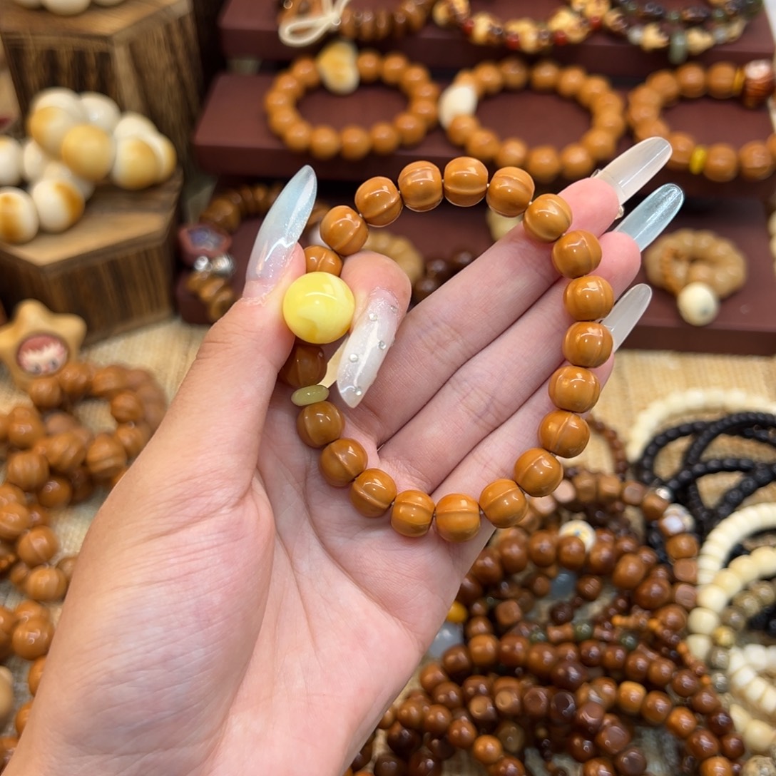 小***～猴头核桃手串卡10搭配圆珠