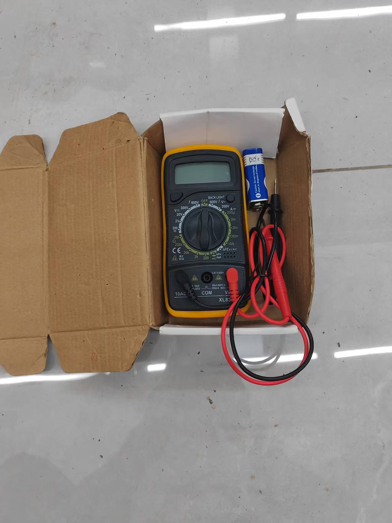 大仓尾货库存抄底价处理万用表